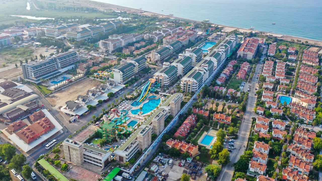 Crystal Waterworld &