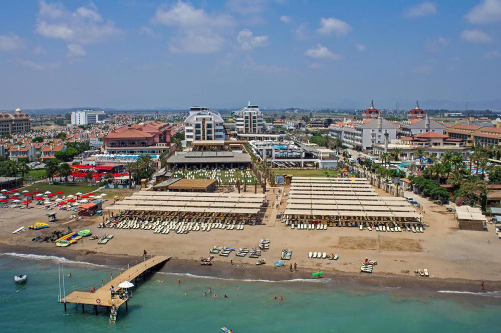 Crystal Waterworld & Resort